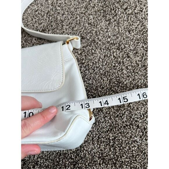 Etienne Aigner white shoulder bag - Picture 6 of 8